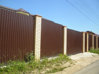 Забор из Кирпича